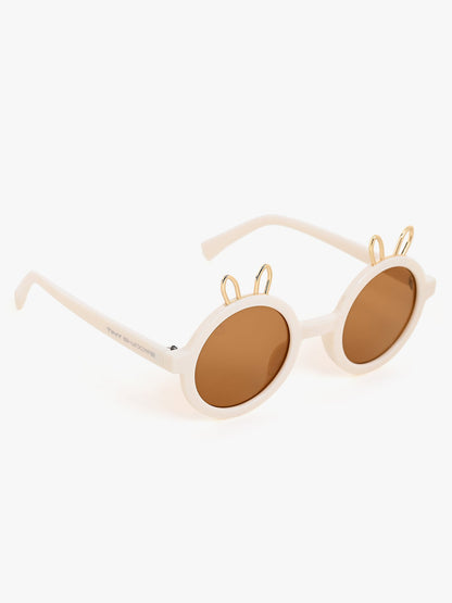 kids white colour sunglasses brown lans and cute sunglasses