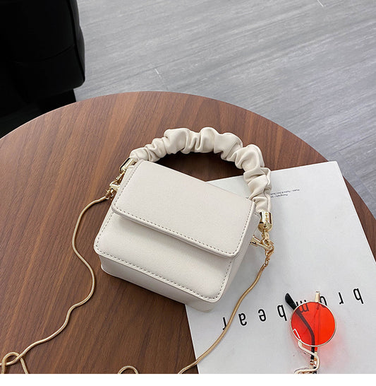 Girls white colour handbags and beautiful design and colour pu leather bags 